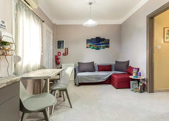 Kate's Modern 2 Bedroom In Perea Apartment